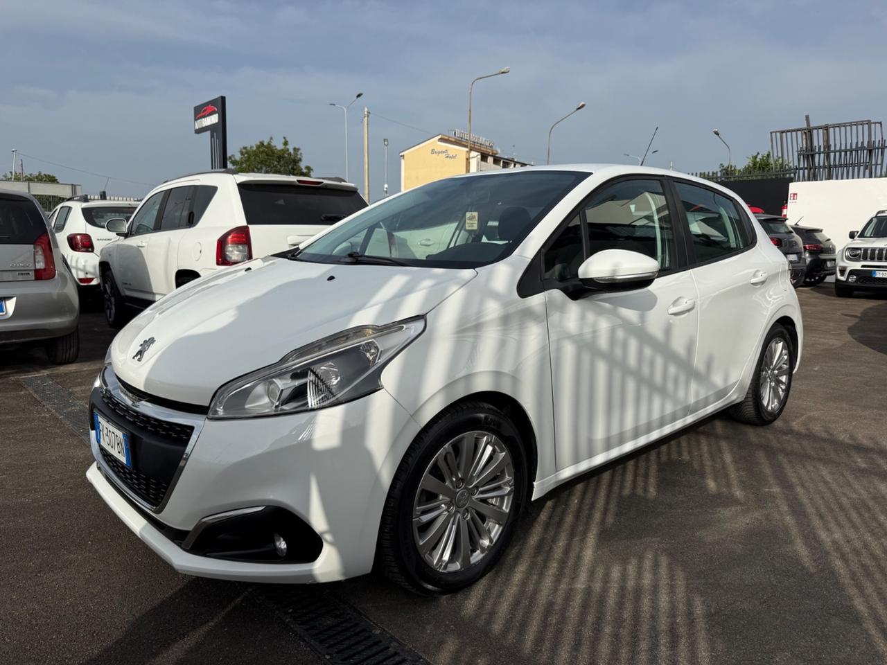 Peugeot 208 1.2 Benzina 82 5 porte Allure
