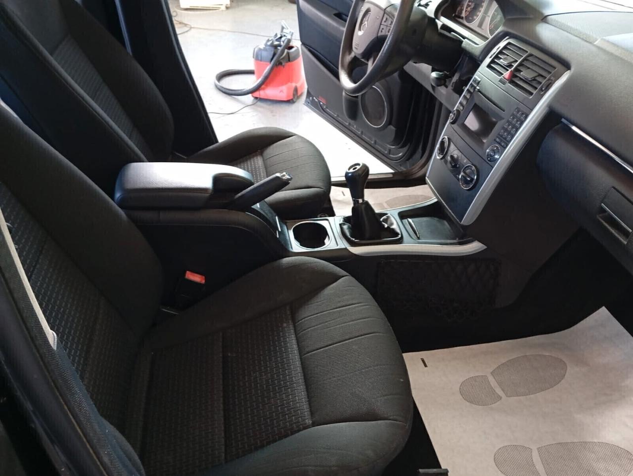 Mercedes-benz B "HM CERTIFICATI"