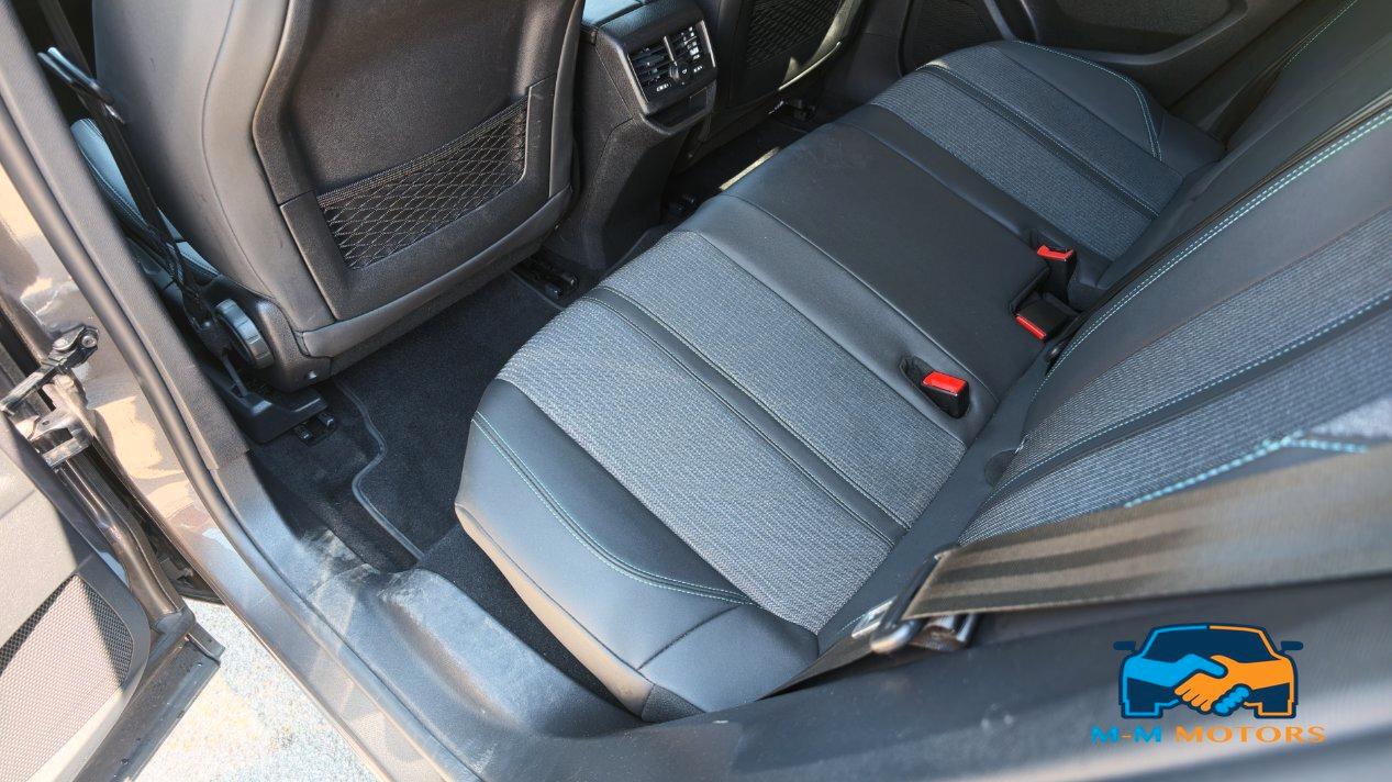 Peugeot 3008 30080 Allure Pack 130cv