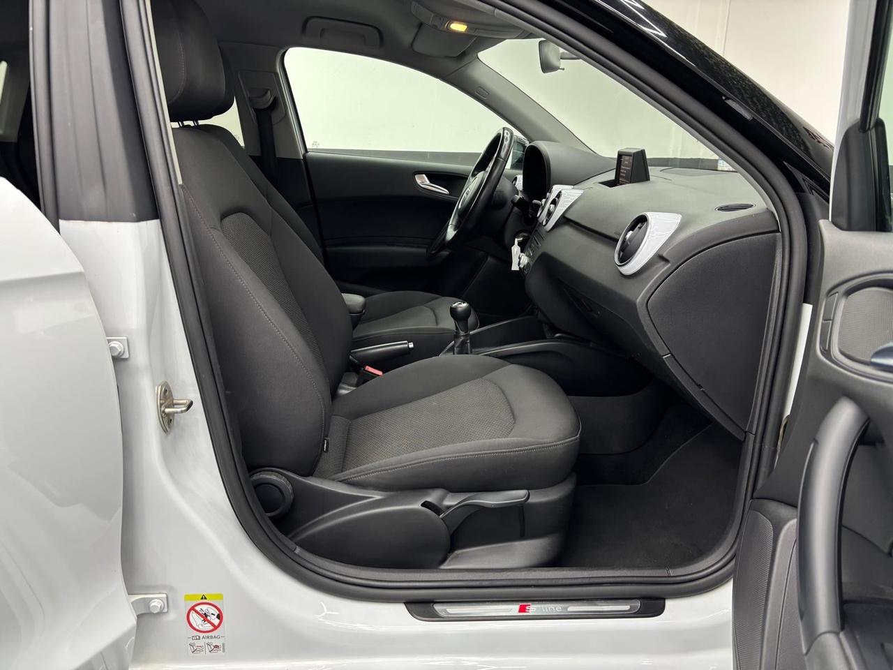 Audi A1 SPB 1.6 TDI S line edition plus