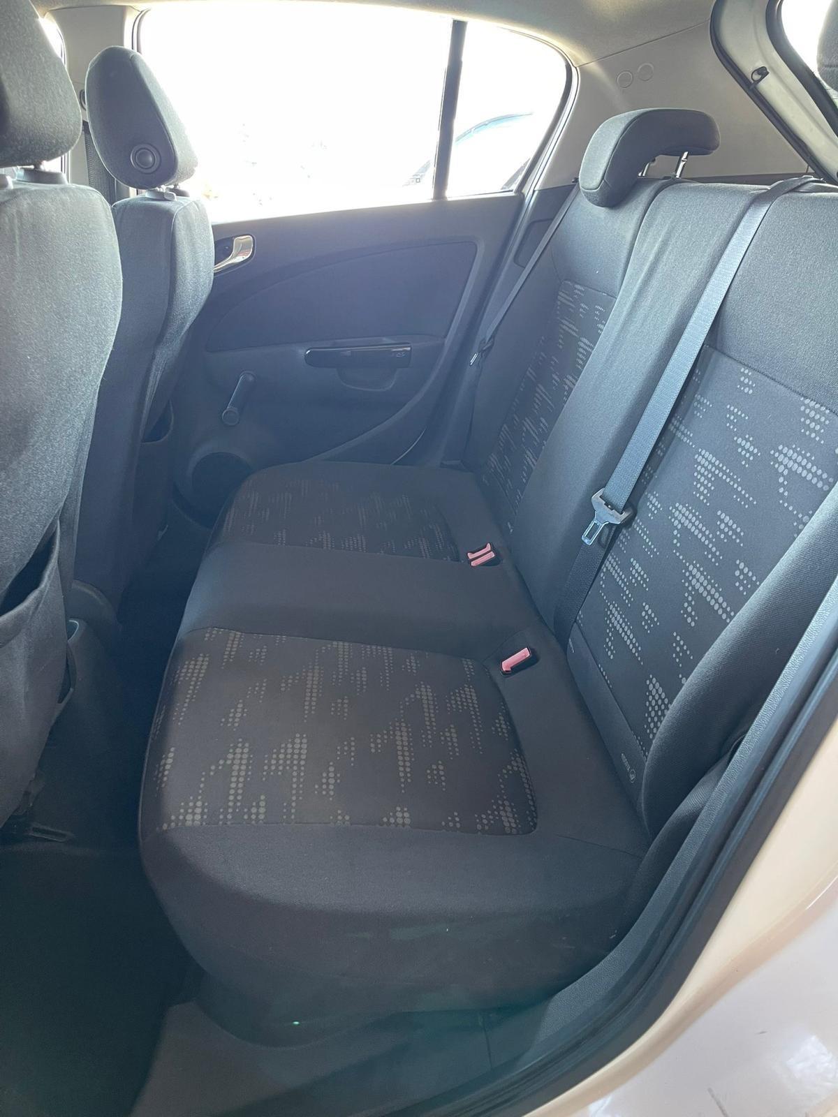 Opel Corsa 1.2 5 porte Cosmo