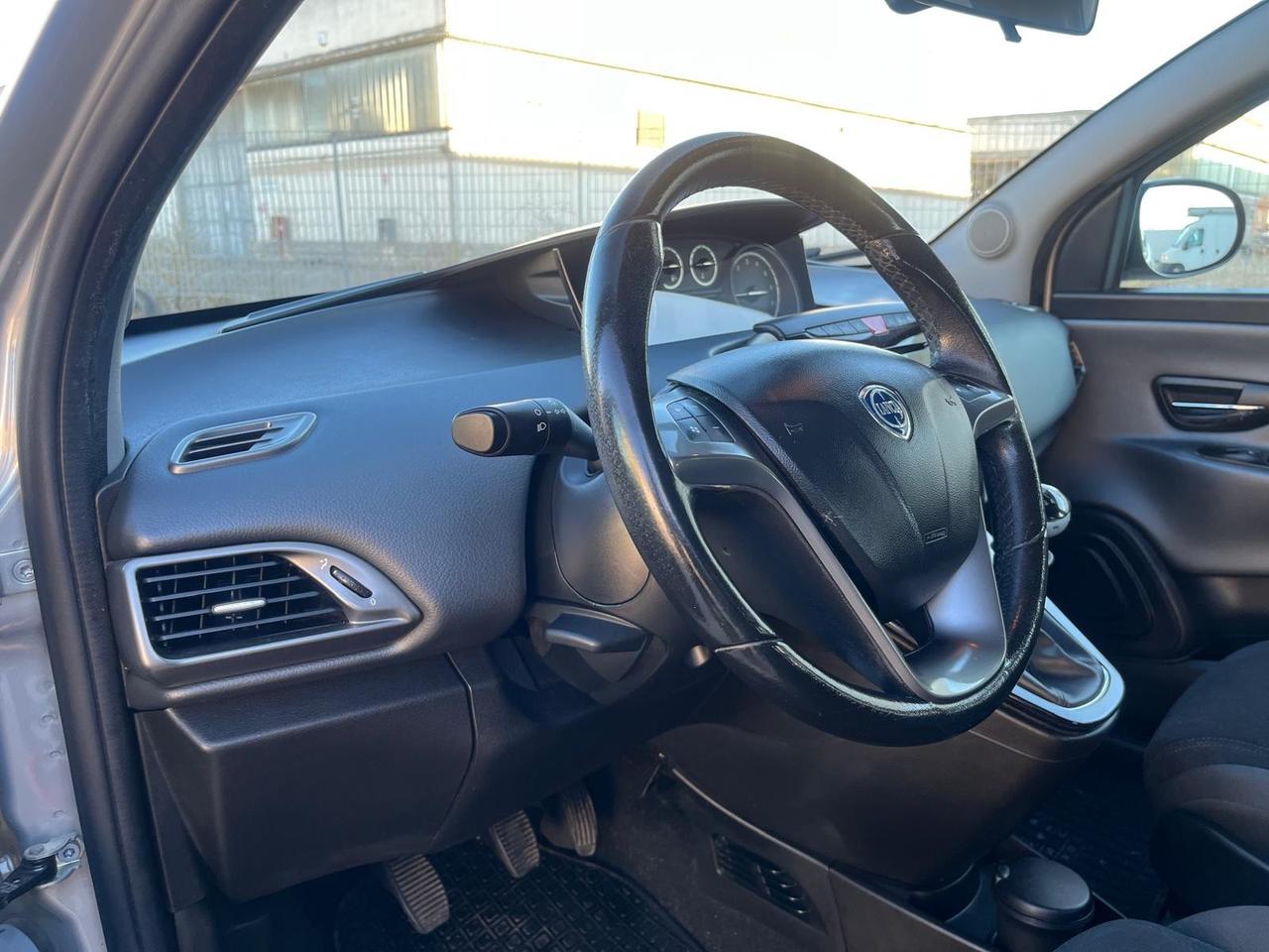 Lancia Ypsilon 1.2 S&S Platinum 127000 km