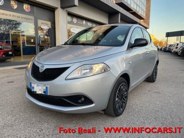 LANCIA Ypsilon 1.0 FireFly 5 porte S&S Hybrid Ecochic Gold