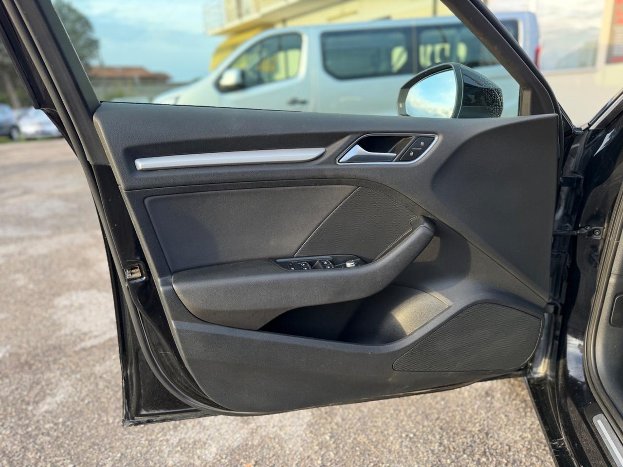 Audi A3 SPB 1.4 TFSI g-tron Ambiente NEOPATENTATI