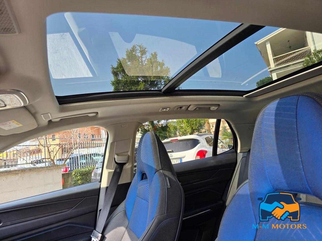 Lynk & Co 01 1.5 td phev auto