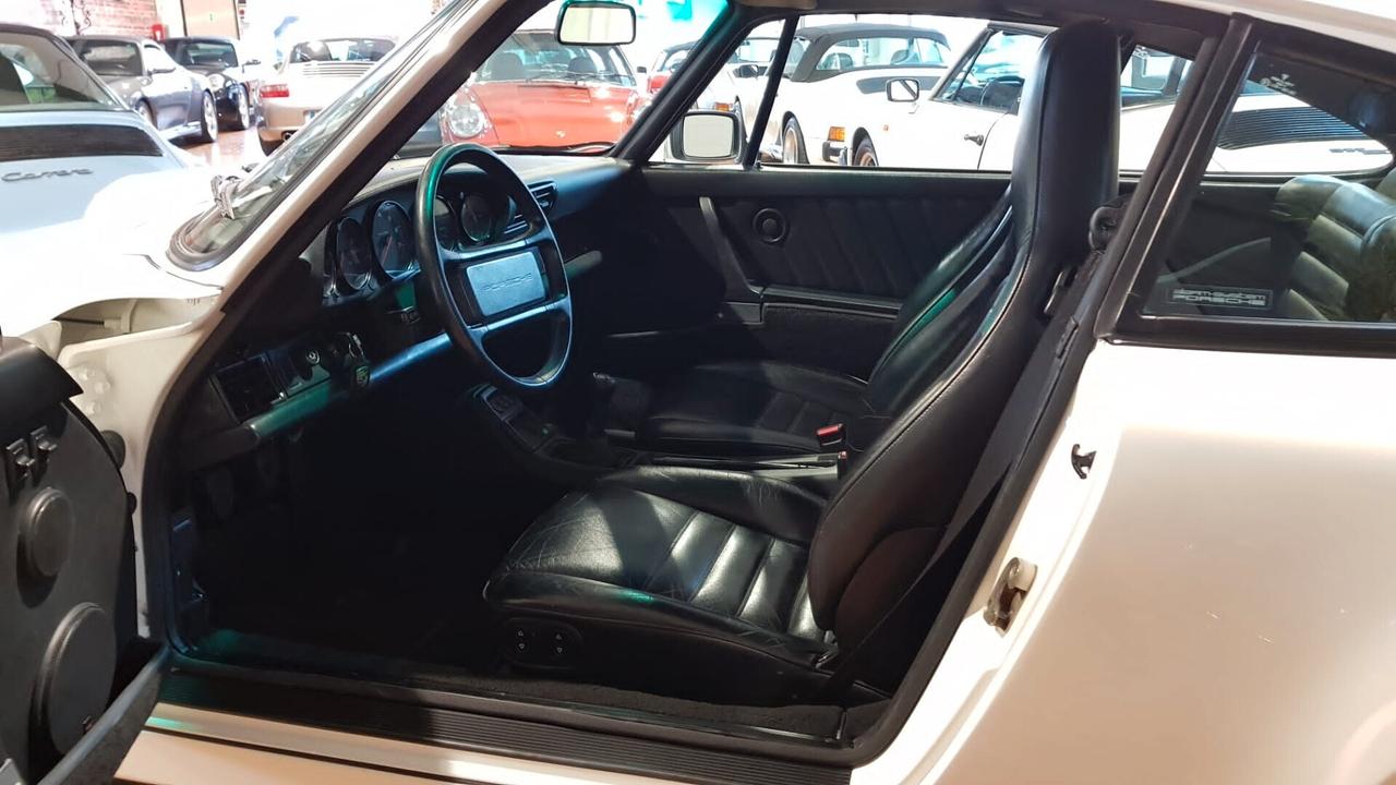 911 964 Porsche Carrera 4 Asi Restsurata da concorso