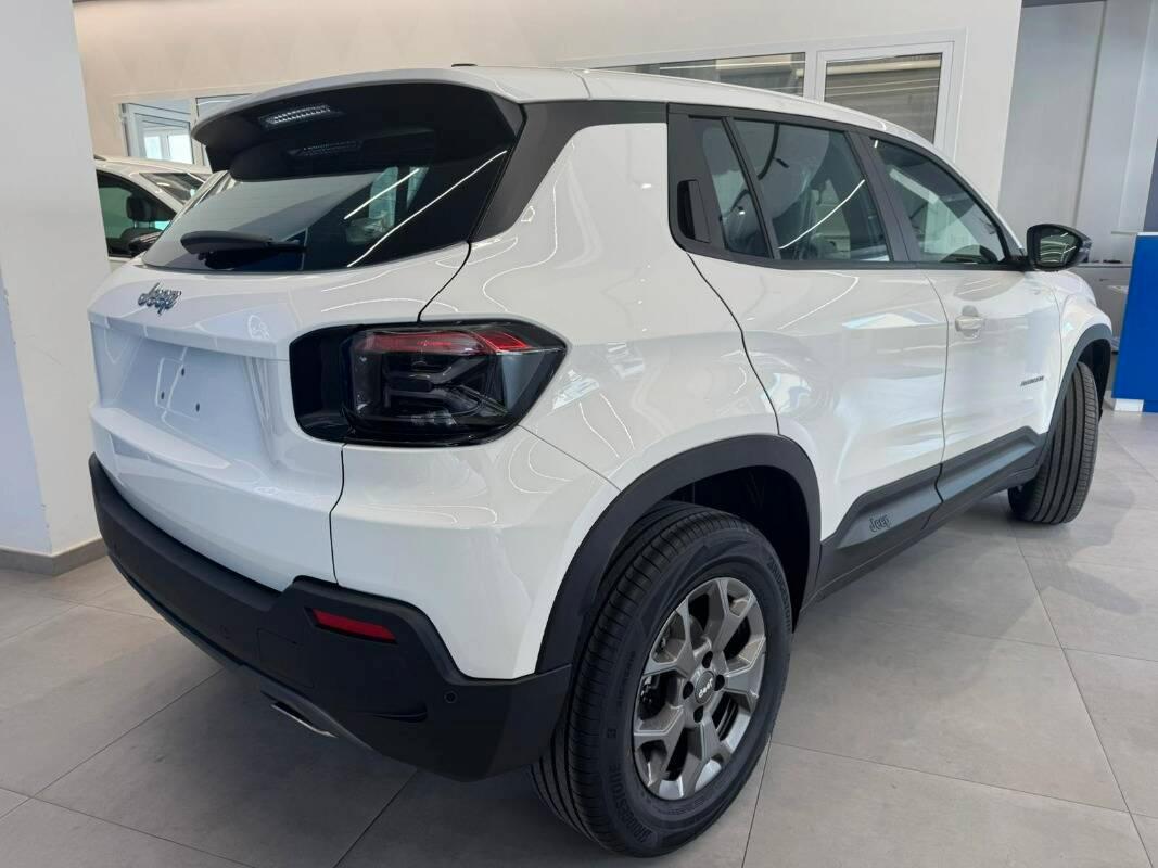 Jeep Avenger 1.2 t. e-hybr.mhev Longitude fwd 110cv edct6