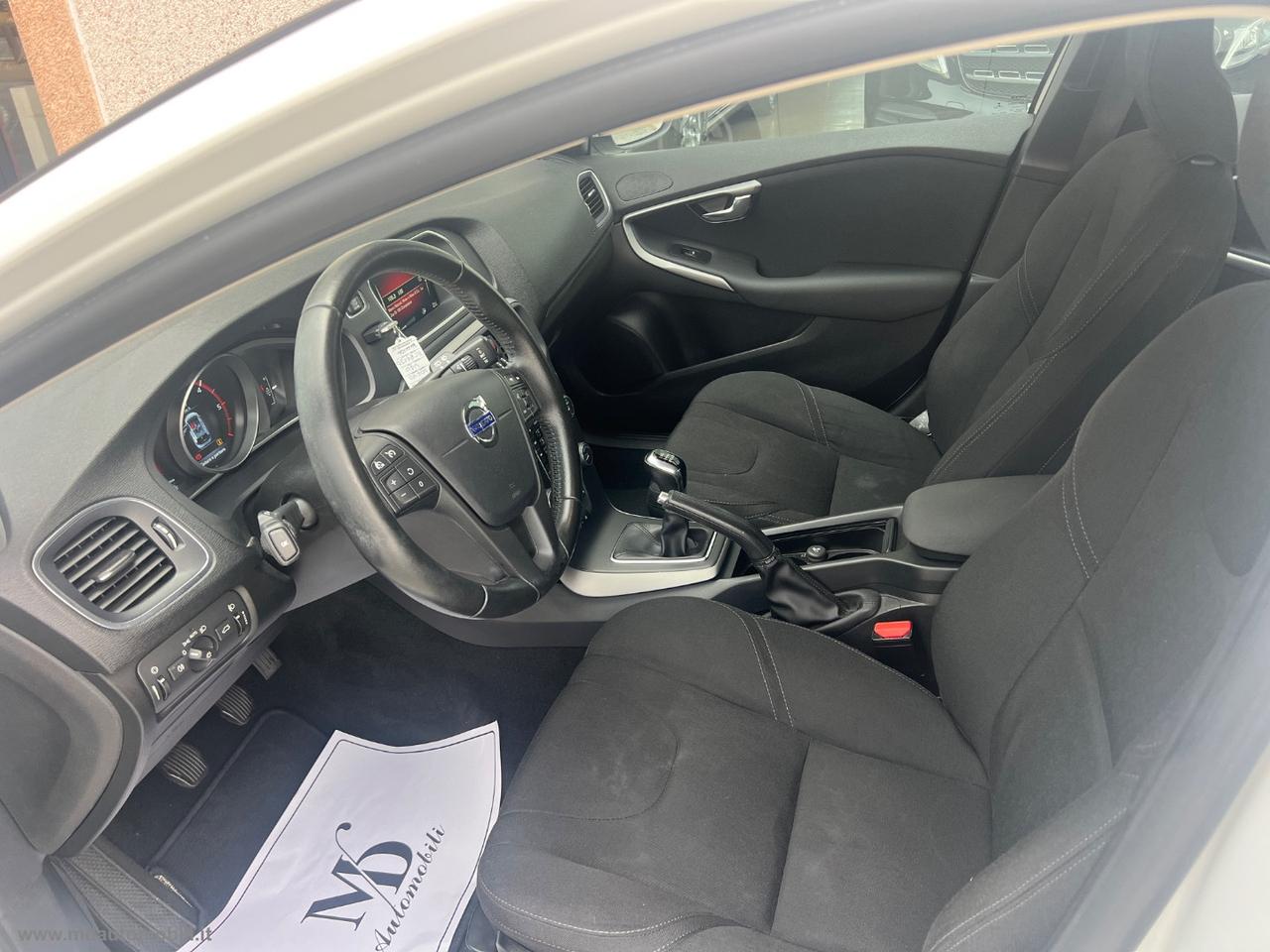 VOLVO V40 D2 eco Momentum SOLO KM.90000