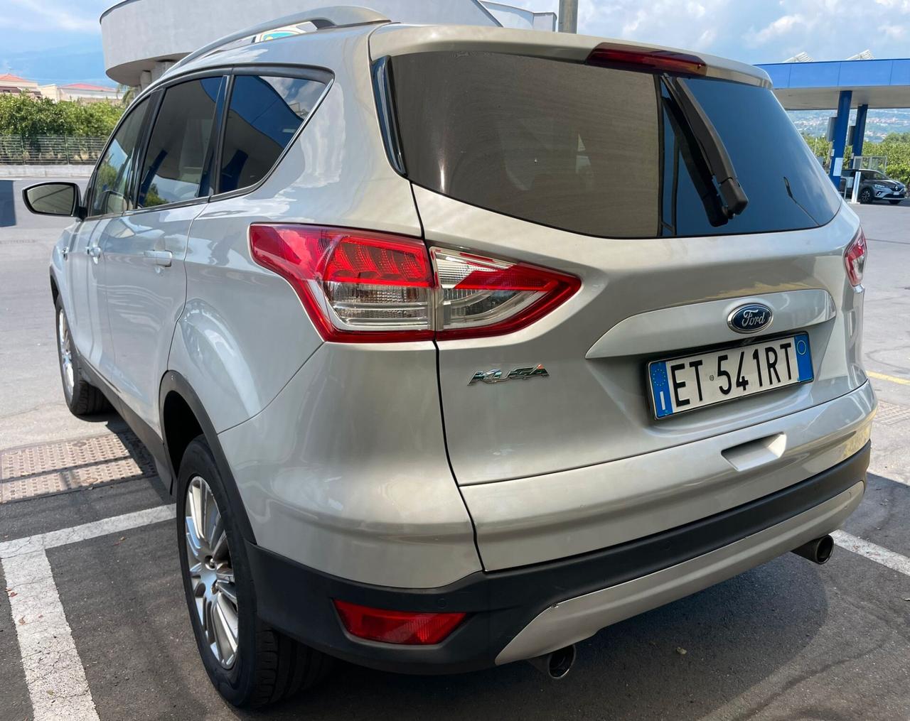 Ford Kuga 2.0 TDCI 140 CV 4WD Titanium