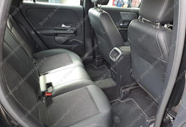 MERCEDES-BENZ GLA 180 d Automatic Business Extra