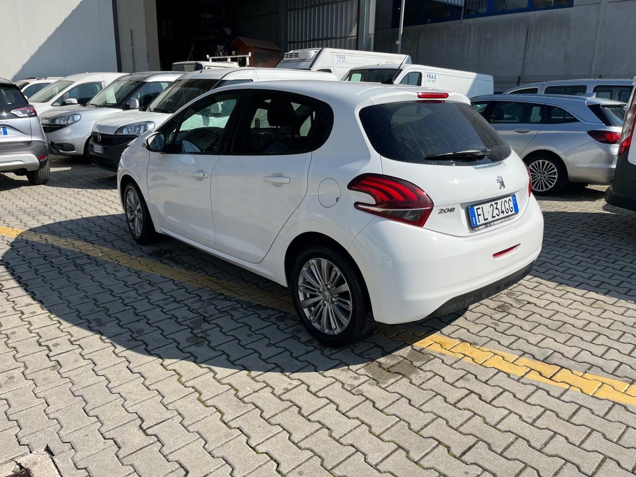 Peugeot 208 BlueHDi 75 3 porte Allure