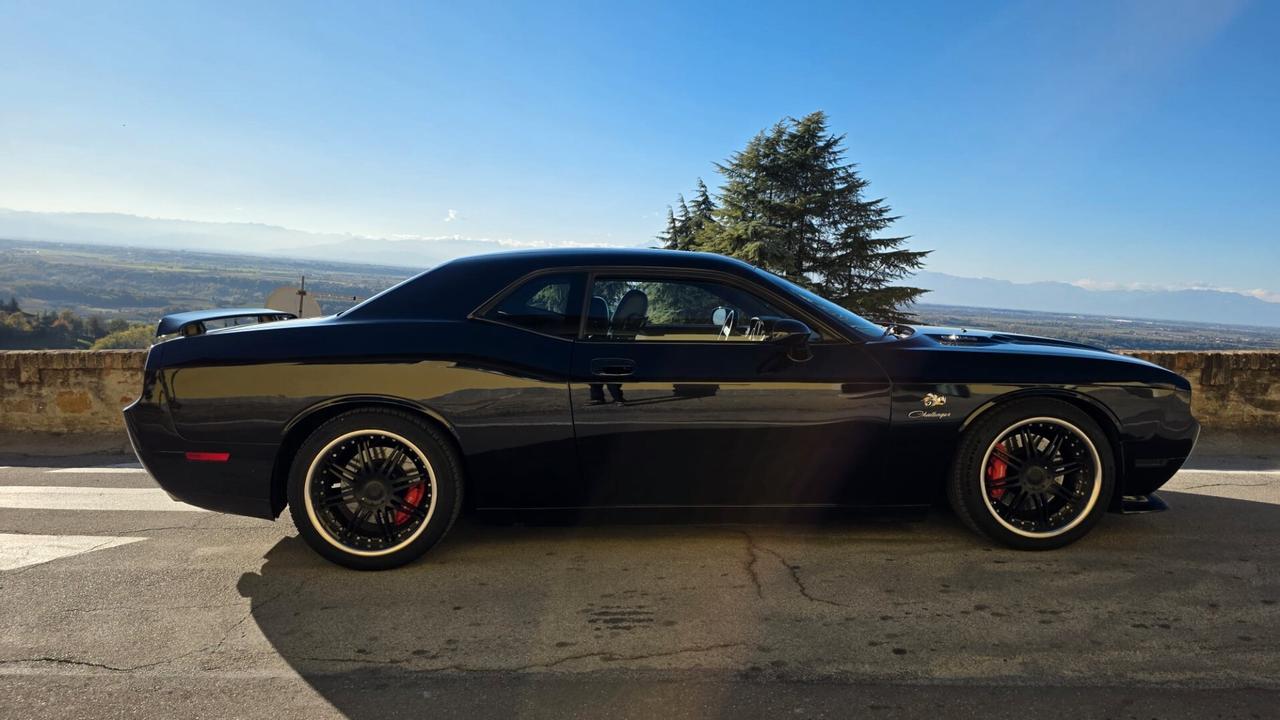Dodge Challenger SRT-8 2009