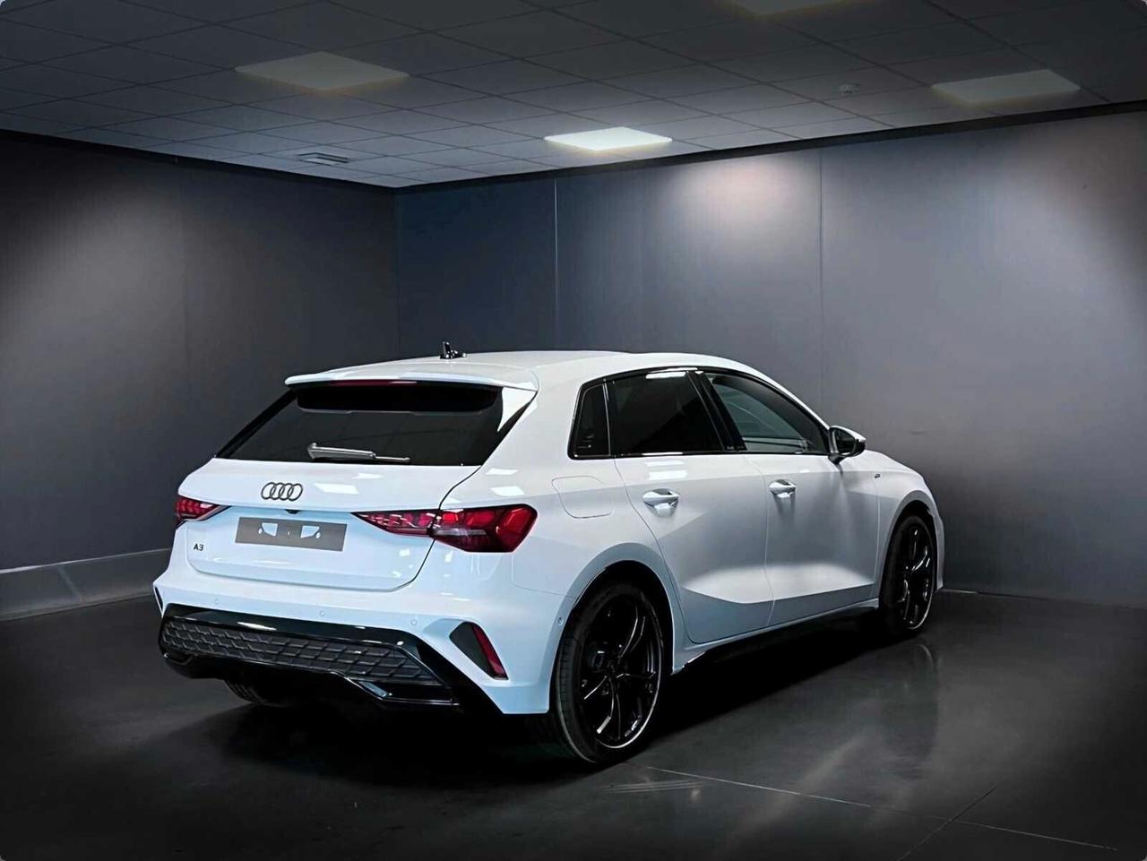 AUDI A3 SPB 35 TDI 150 CV S-TRONIC S-LINE KM0