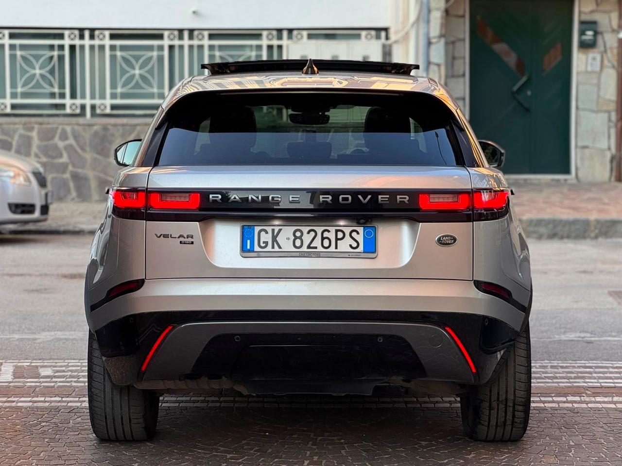 Land Rover Range Velar 2.0D I4 180 CV R-Dynamic SE