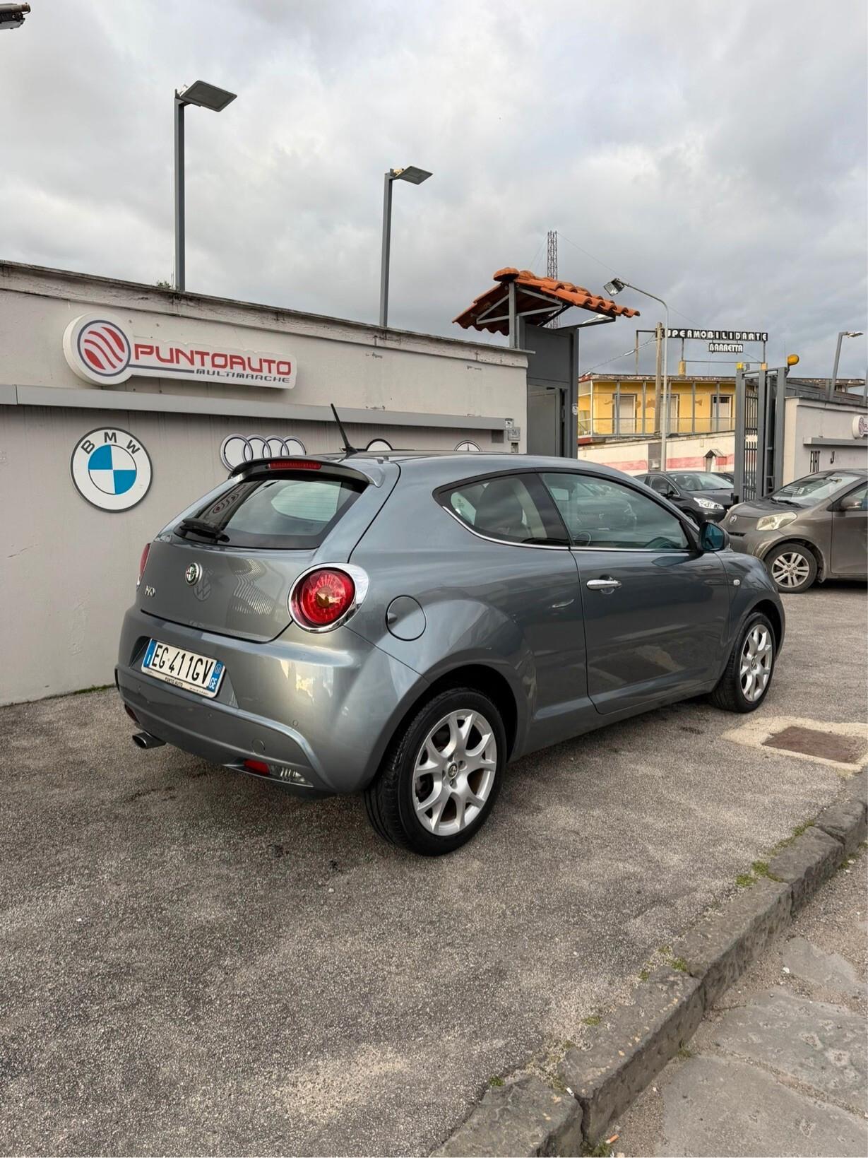 Alfa Romeo MiTo 1.6 JTDm-2 S&S Distinctive Sport Pack