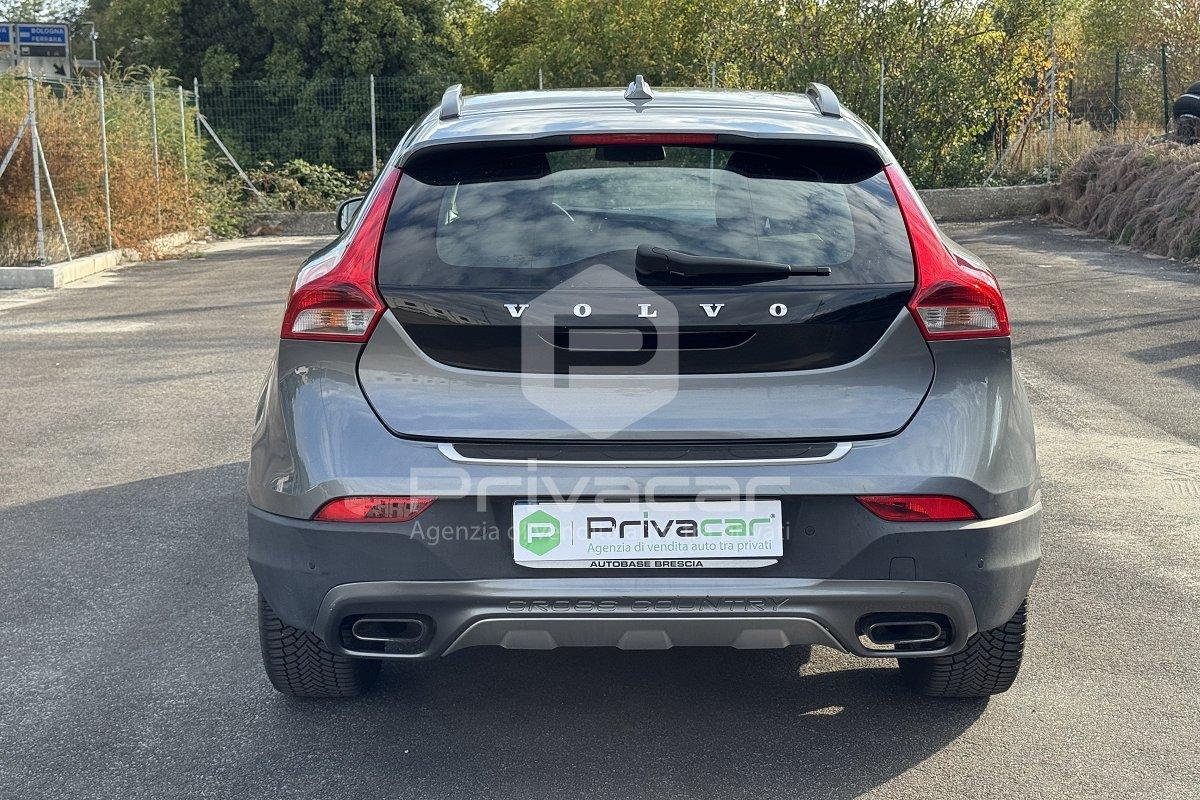 VOLVO V40 Cross Country D2 Geartronic Momentum