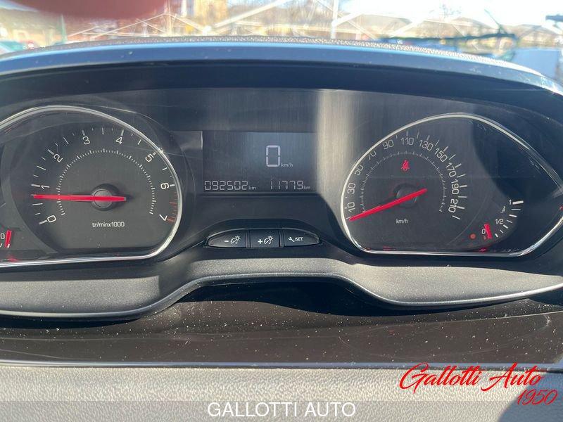 Peugeot 208 Access 1.2 VTi 82cv