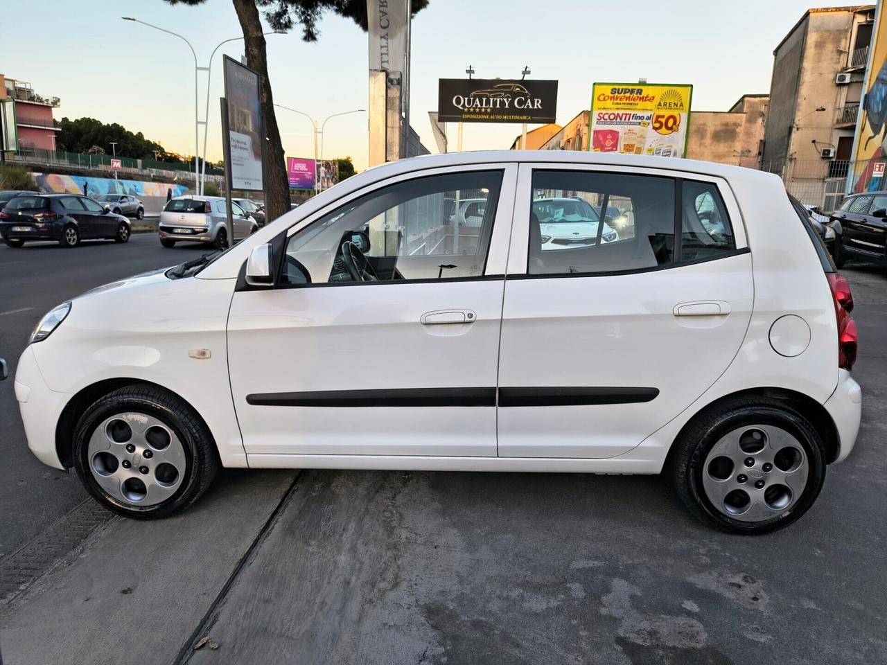 KIA PICANTO 1.0 BENZINA UNCOPROPRIETARIO 2010