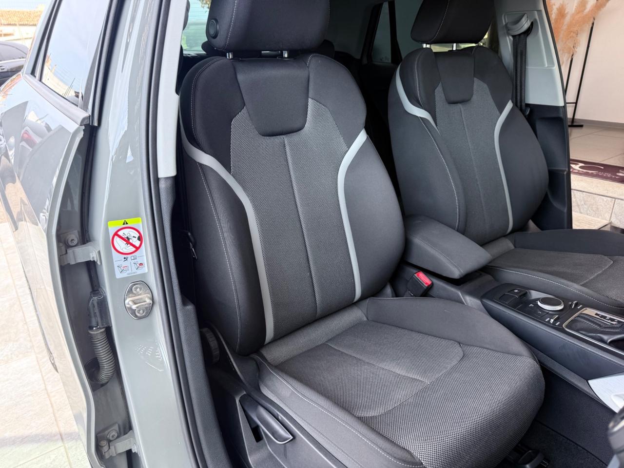 Audi Q2 30 TDI S tronic Identity Black