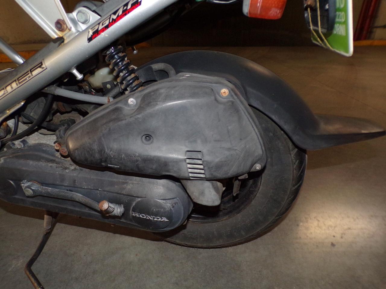 SCOOTER HONDA ZOOMER 50 4T DEL 2005 57.200 KM MOTORE SOSTITUITO NEL 2023