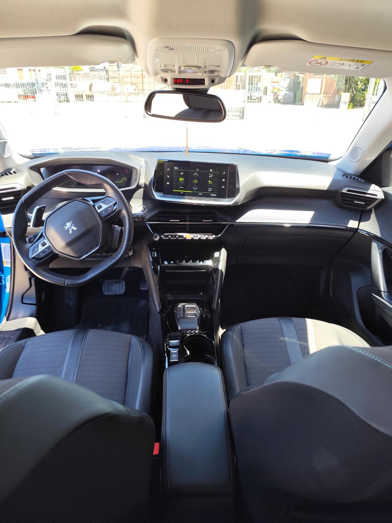 Peugeot 2008 BlueHDi 130 S&S EAT8 Allure