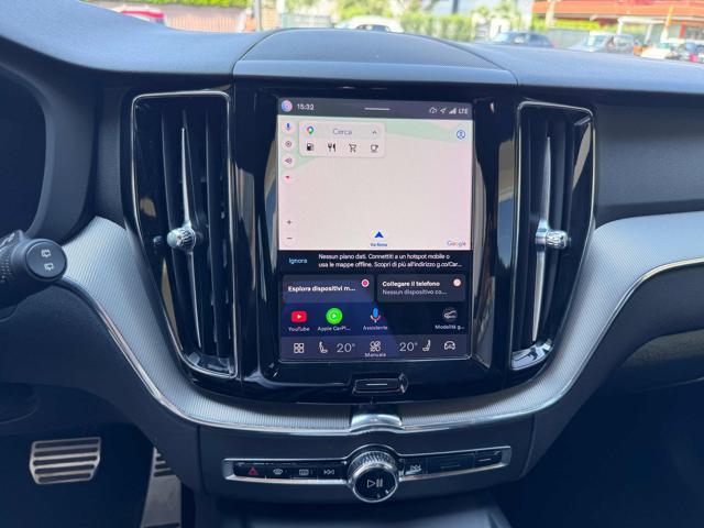 VOLVO XC60 B4 (d) AWD automatico Plus Dark