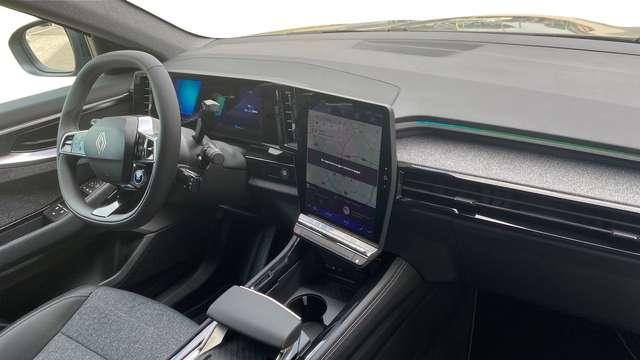 Renault Espace Techno full hybrid E-Tech 200 7posti