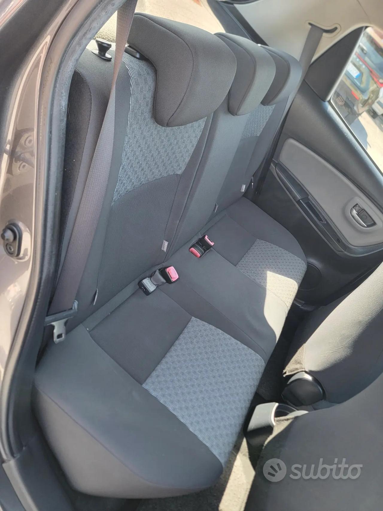 Toyota Yaris 1.4 D-4D 5 porte Active