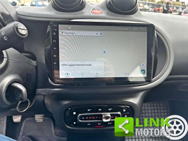 SMART ForFour 70 1.0 Total Black 24 MESI DI GARANZIA INCLUSA