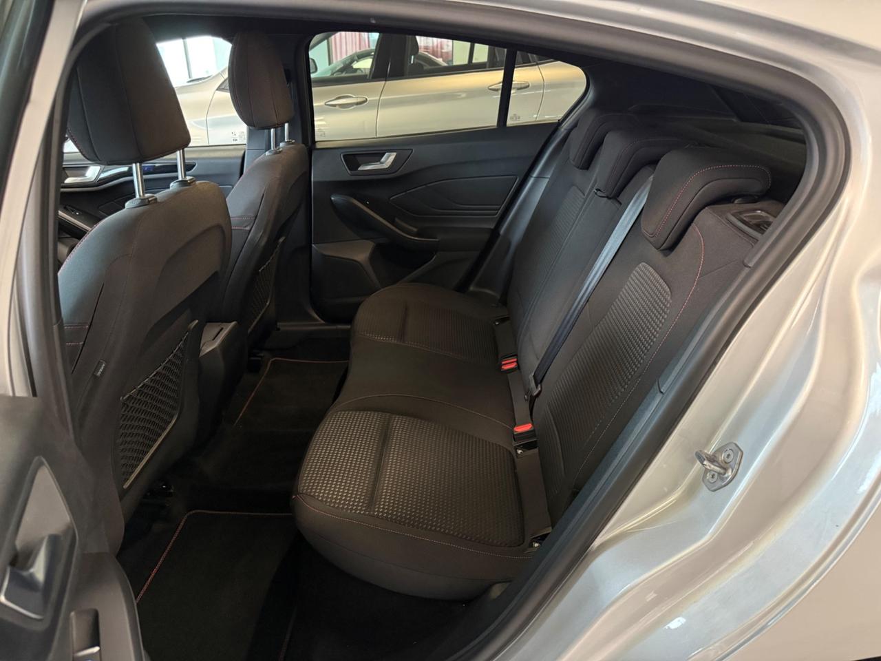 Ford Focus 1.0 EcoBoost Hybrid 155 CV 5p. ST-Line X