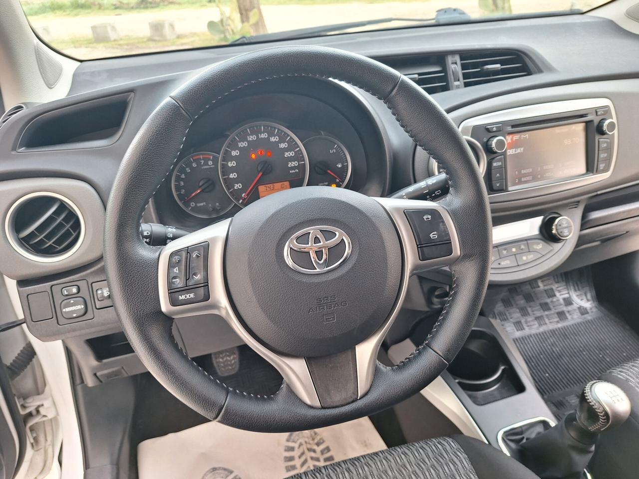 Toyota Yaris 1.0 BENZINA 5 PORTE"PERFETTA" 2013