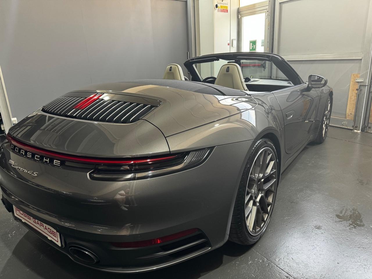 PORSCHE 911 992 CARRERA 4S CABRIOLET