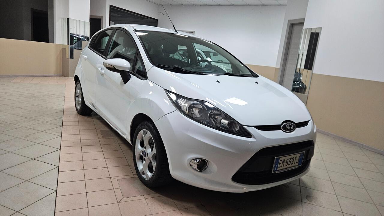 Ford Fiesta 1.4 TDCi 70CV 3 porte Titanium