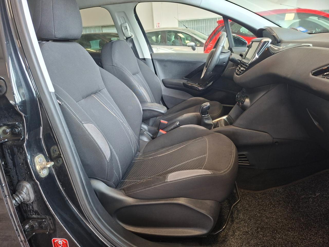 Peugeot 208 1.2 VTi 82 CV 5 porte Access