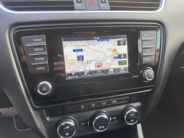 SKODA Octavia 1.6 TDI CR 105 CV DSG Wagon Elegance