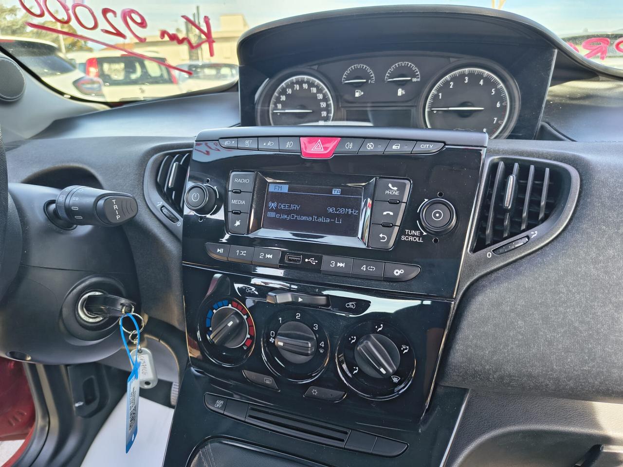 Lancia Ypsilon 1.0 Hybrid 5 PORTE * OK NEOPATENTATI