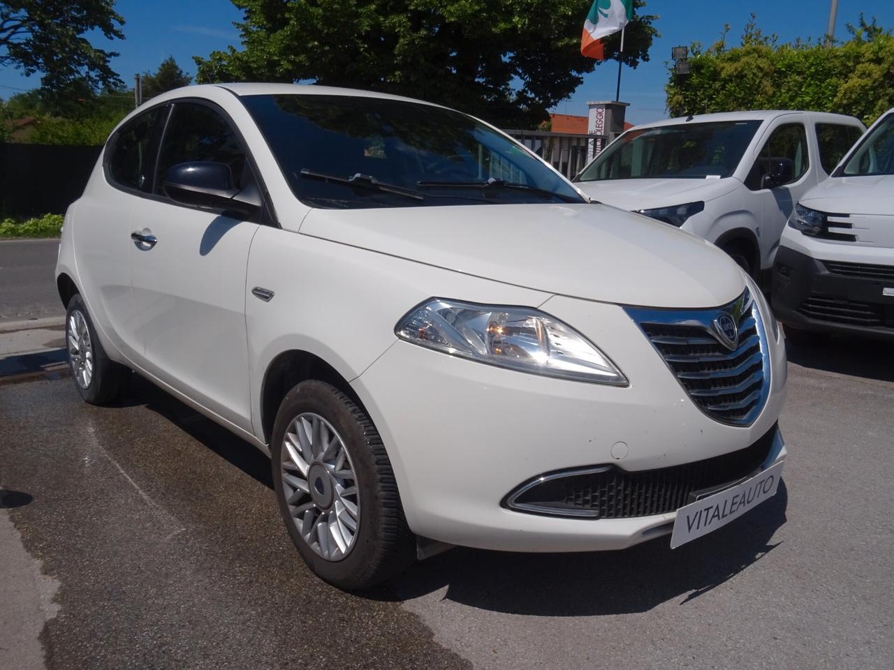 Lancia Ypsilon 0.9 TwinAir 85 Metano Ecochic Elle