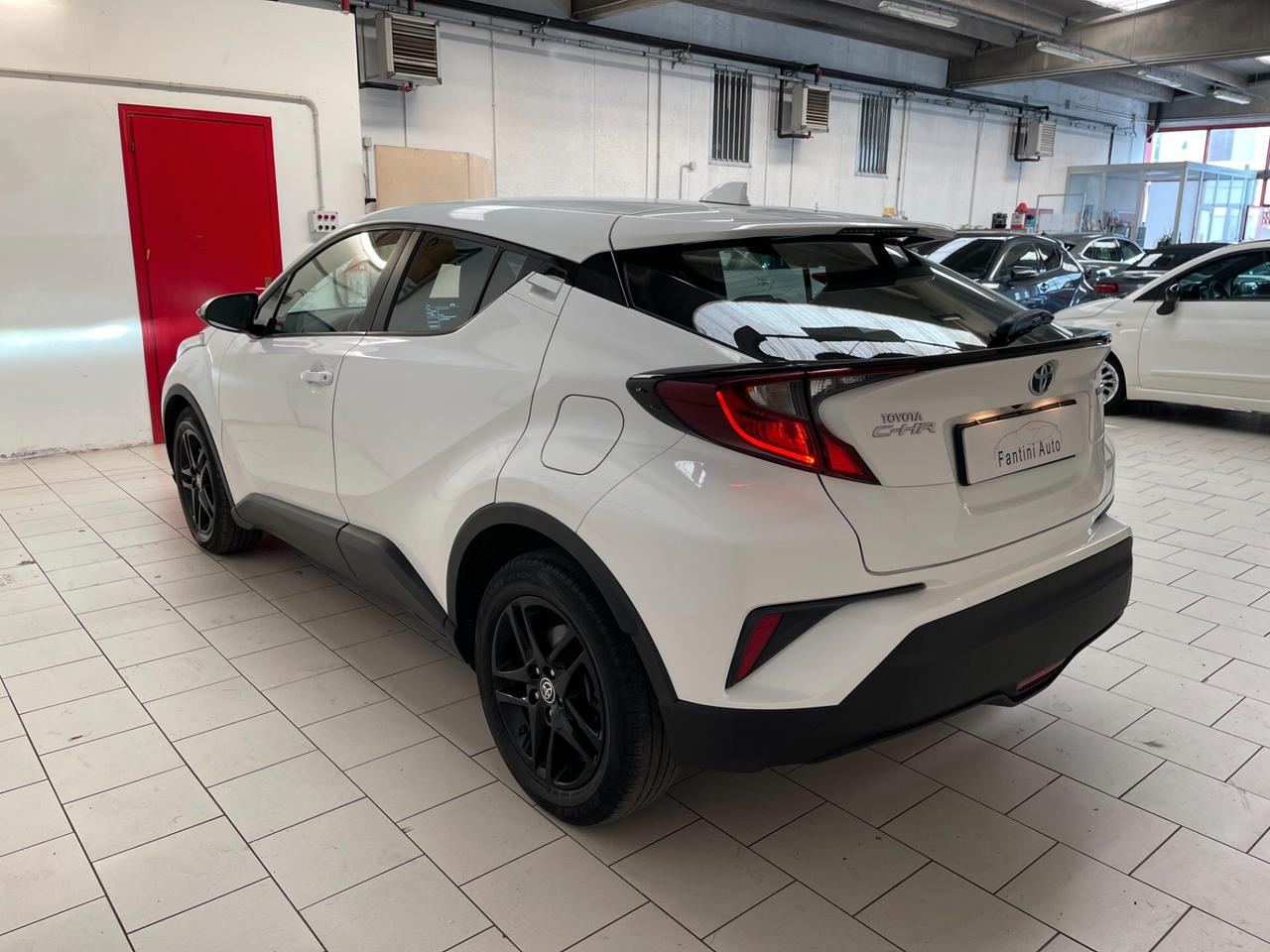 Toyota C-HR Toyota C-HR Black Active 1.8h-Ok Neopatentati-LEGGI SOTTO