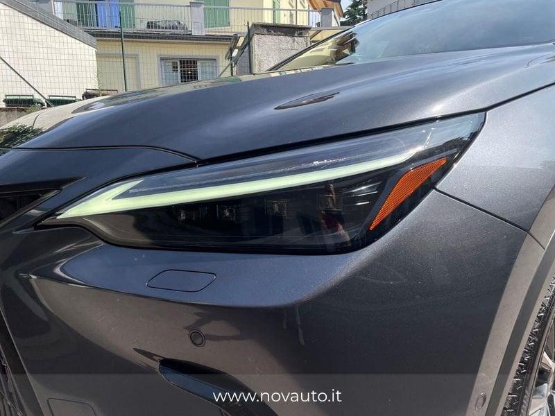 Lexus NX Hybrid Luxury 4WD