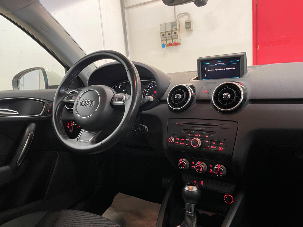 Audi A1 Sportback spb Ambition 1.6TDI s-tronic-LEGGI SOTTO