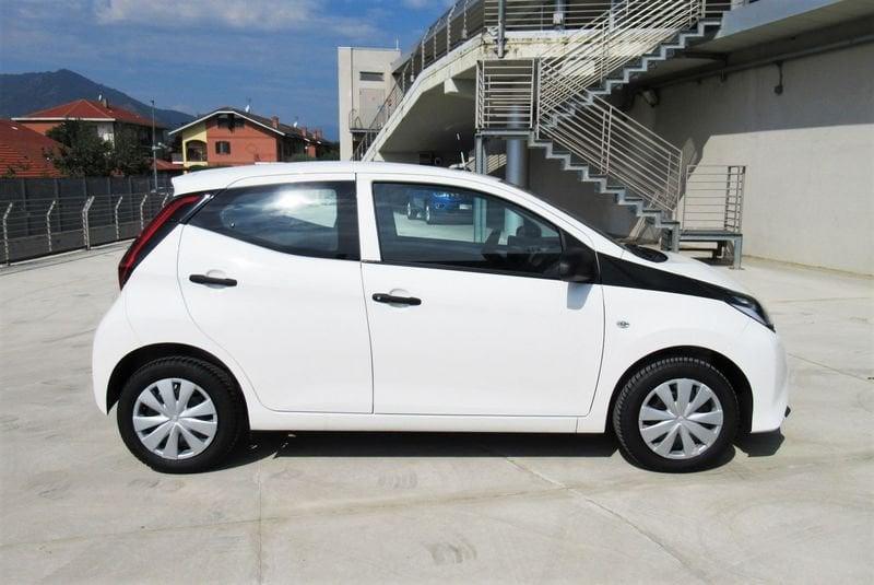 Toyota Aygo 1.0 VVT-i 72 CV 5 porte NEOPATENTATI