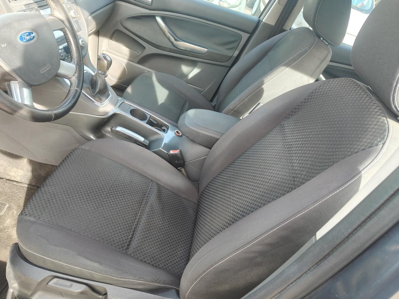 Ford C-Max 1.6 TDCi 110cv Titanium