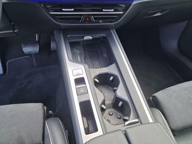 Volkswagen Passat 2.0 TDI 150 CV SCR EVO DSG Business LED NAVI COCKPIT CAMERA