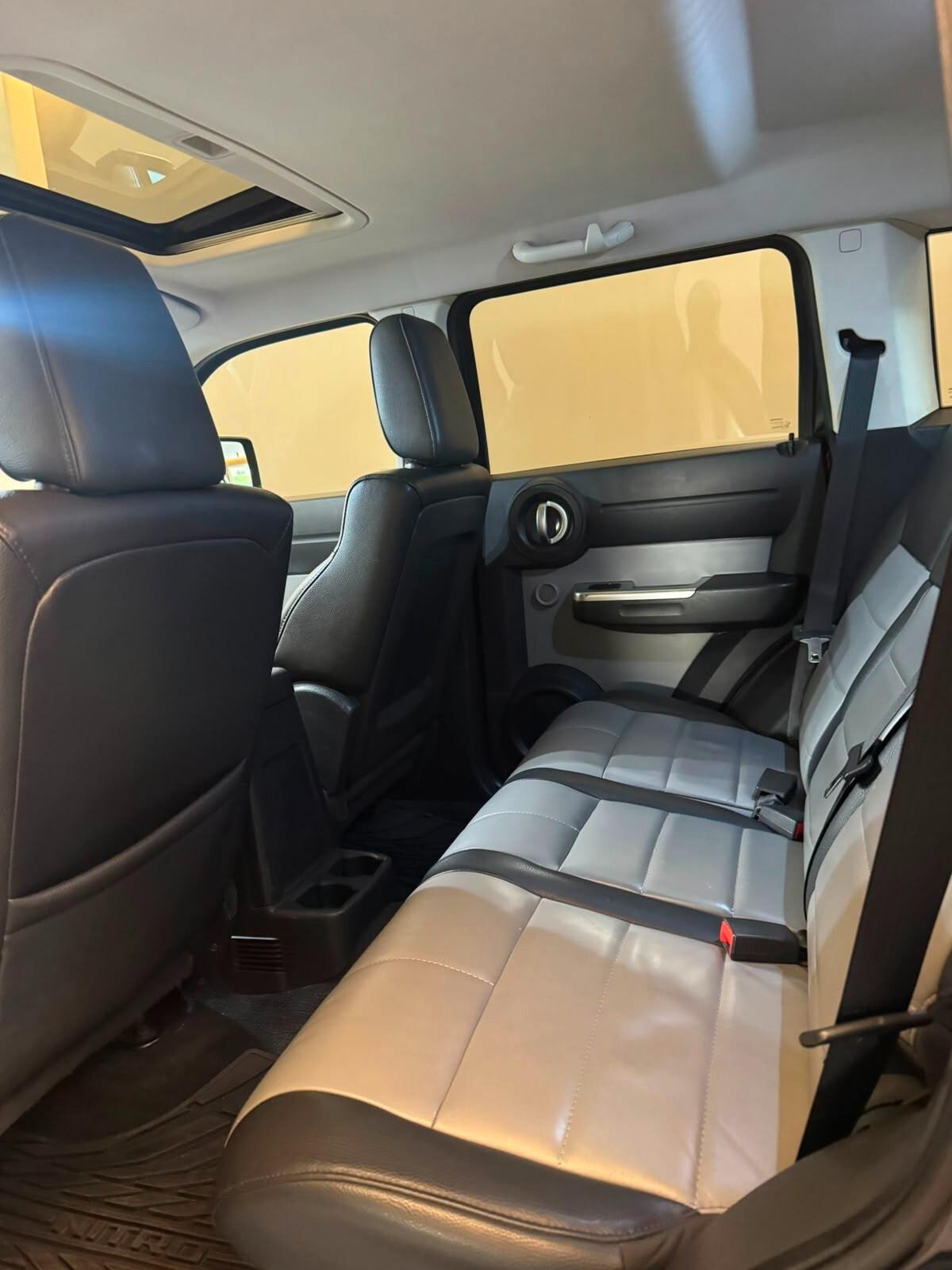 DODGE NITRO 2.8 CRD SXT 4WD AUTOMATICA