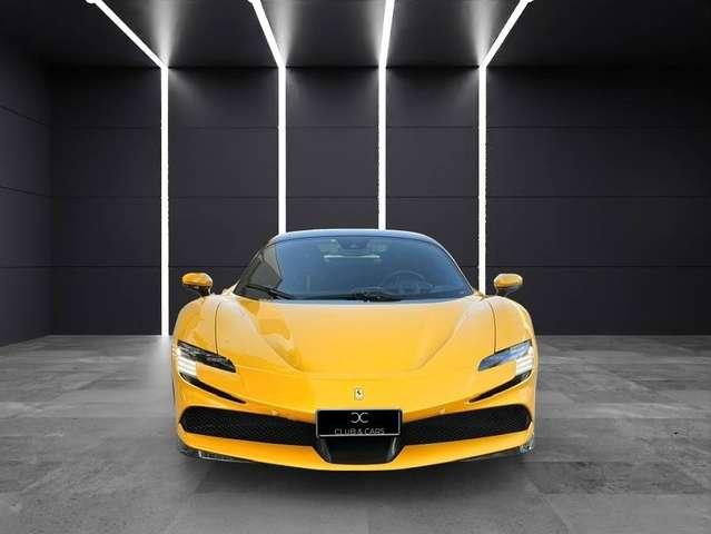Ferrari SF90 Stradale SF90 Stradale 4.0 Bicolore Extra Campionario/Cerchi Carbonio/Atelier Ferrari/Lift/JBL/Colori Special