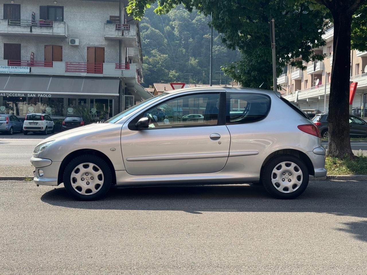 Peugeot 206 1.4 3p. TAGLIANDATA - OK NEOPATENTATI