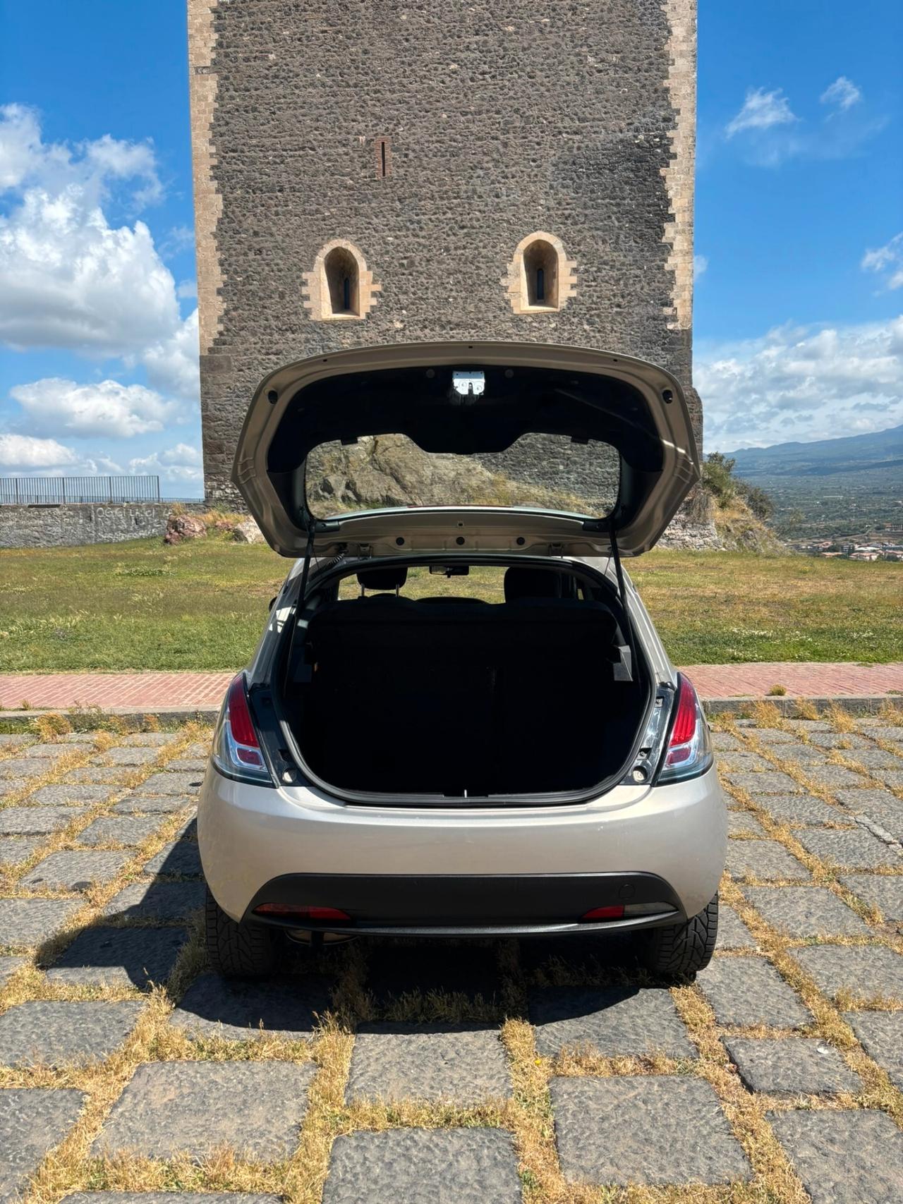 Lancia Ypsilon 1.2 Gold