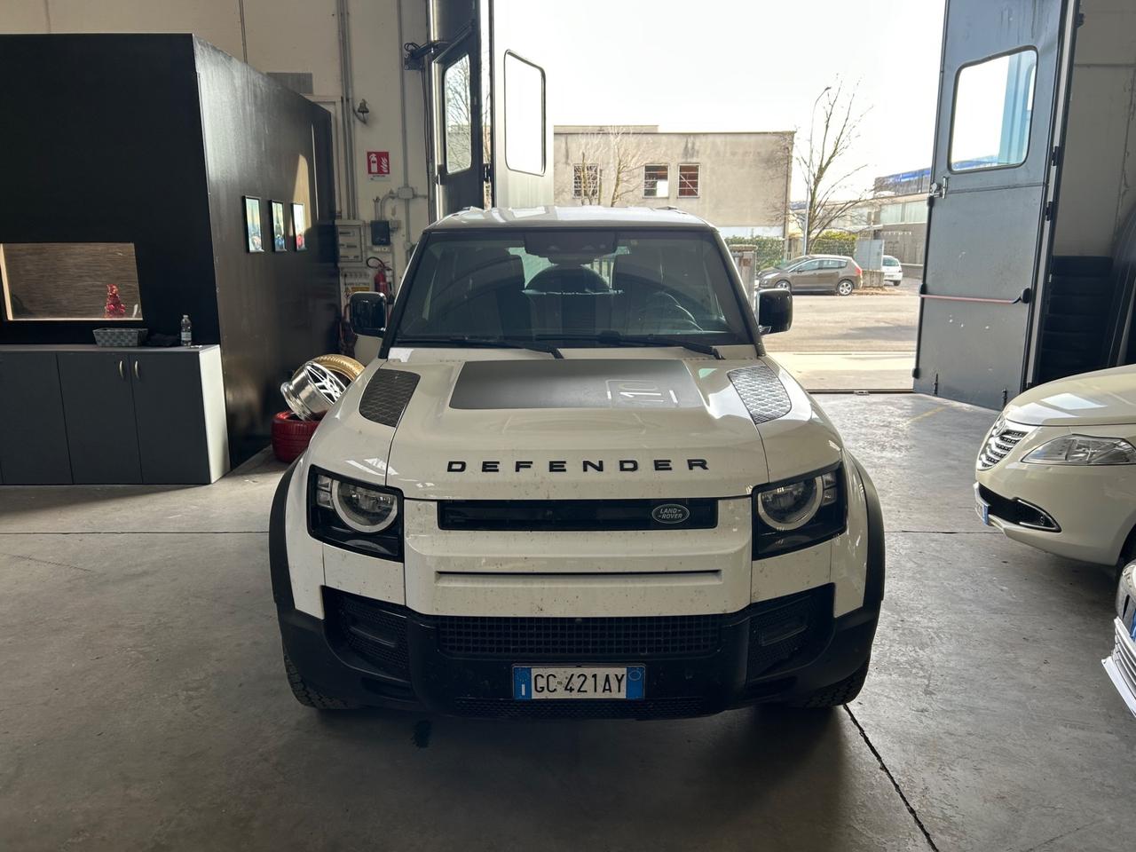 Land Rover Defender 110 2.0 SD4 240CV AWD problemi motore