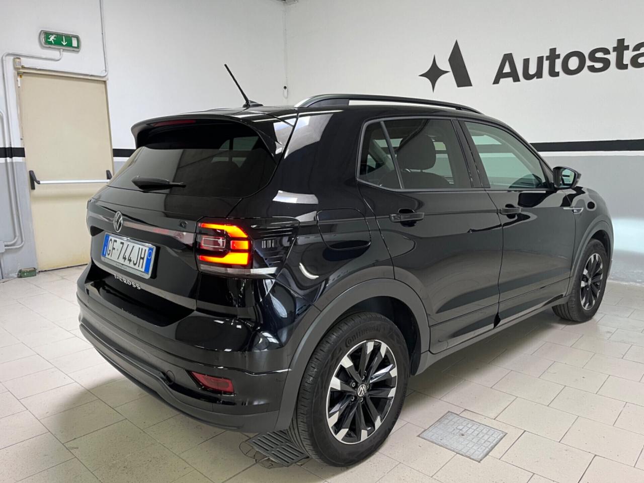 Volkswagen T-Cross 1.0 TSI 95cv R-line