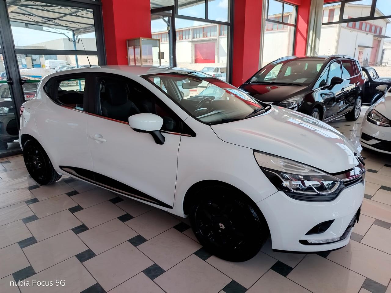 Renault Clio dCi 8V 75 CV Start&Stop 5 porte Energy Duel2